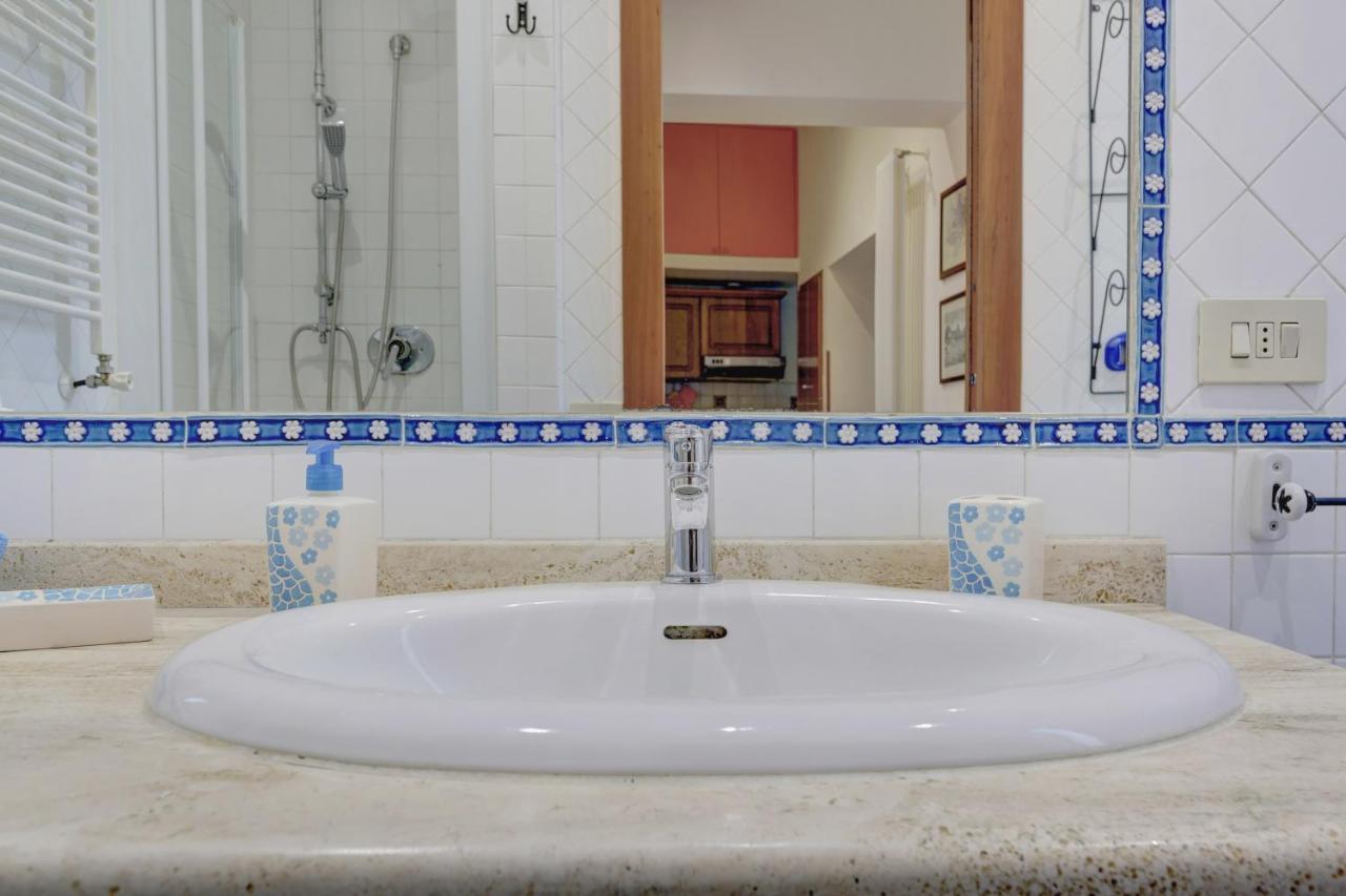 Colosseo Residenza Sette Sale Рим Екстер'єр фото